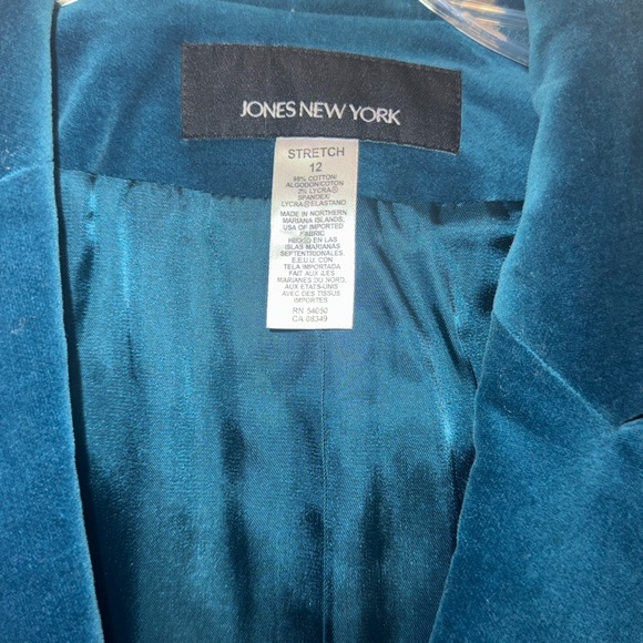 Teal Velvet Blazer - Picture 2 of 5